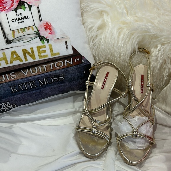 PRADA Gold Leather Strappy Wedged Sandals-39.5 - Picture 4 of 14